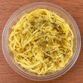 Spaghetti and Garlic Butter