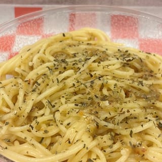 Family Spaghetti and Garlic Butter
